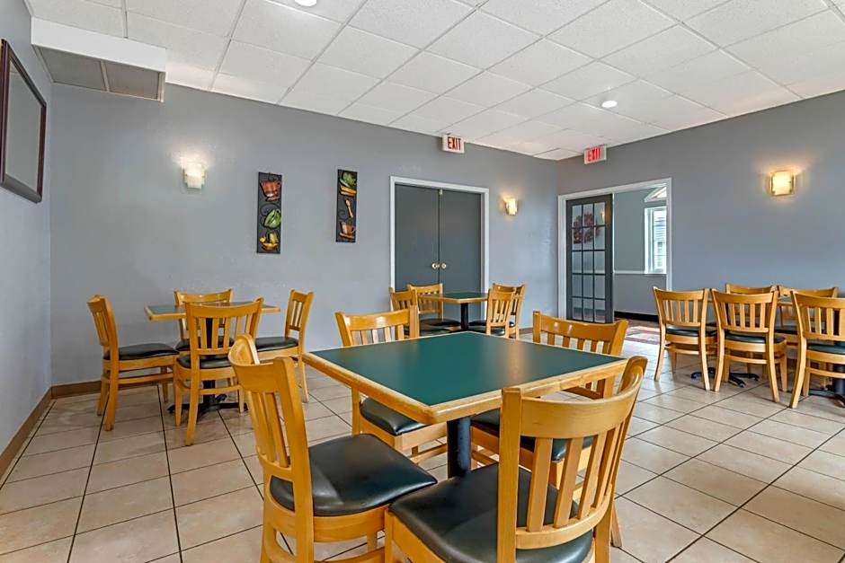 Quality Inn Mauston I-90