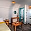 Nissia Beach Apartments & Suites