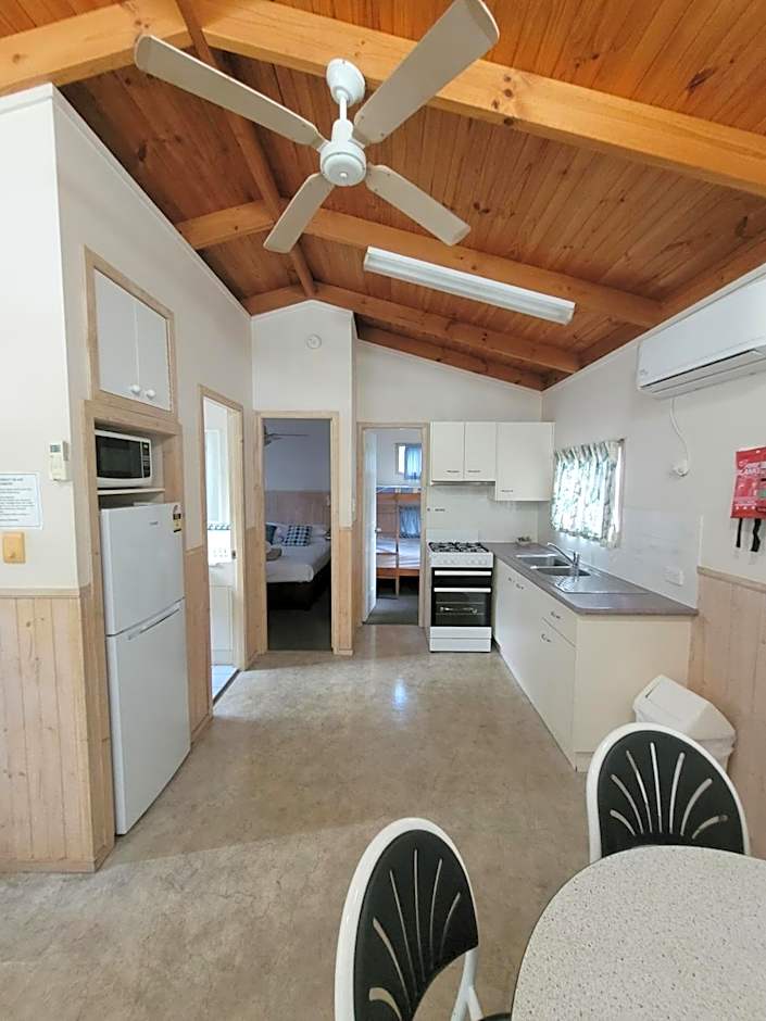 Lani's Holiday Island