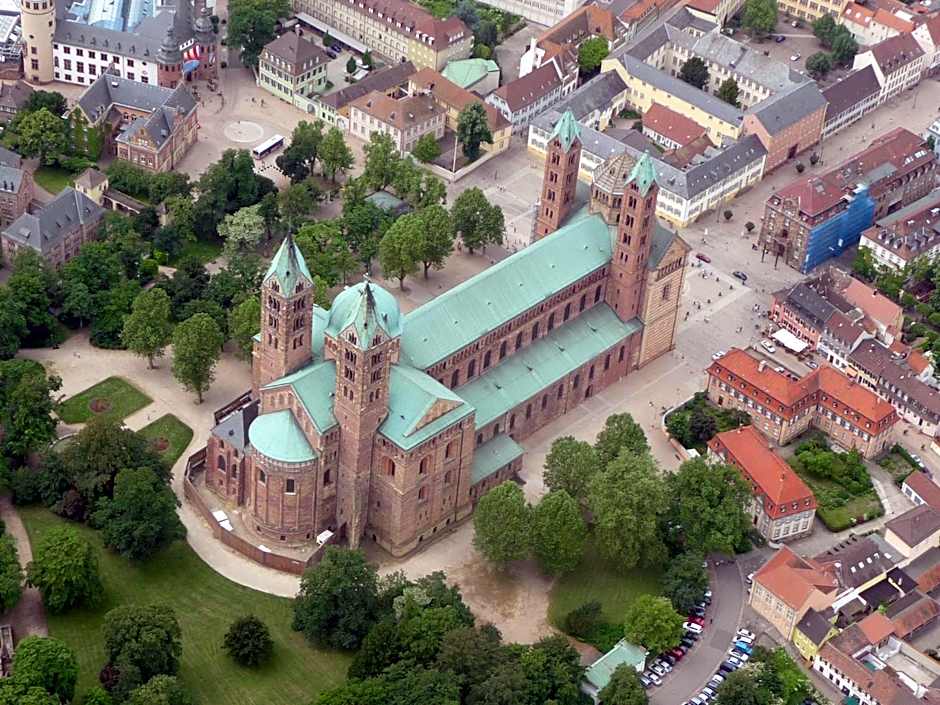 Hotel Sperling mit E-Ladestation