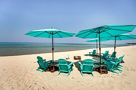 Private Beachfront Lake Michigan Rental with Kayaks