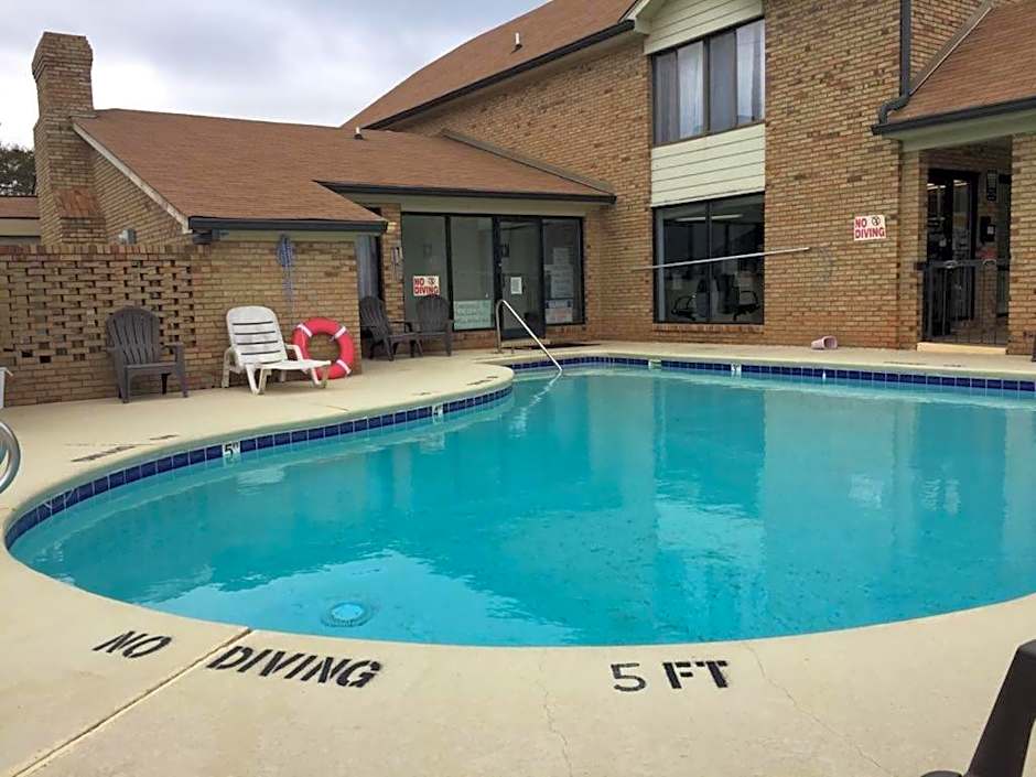 Days Inn by Wyndham King