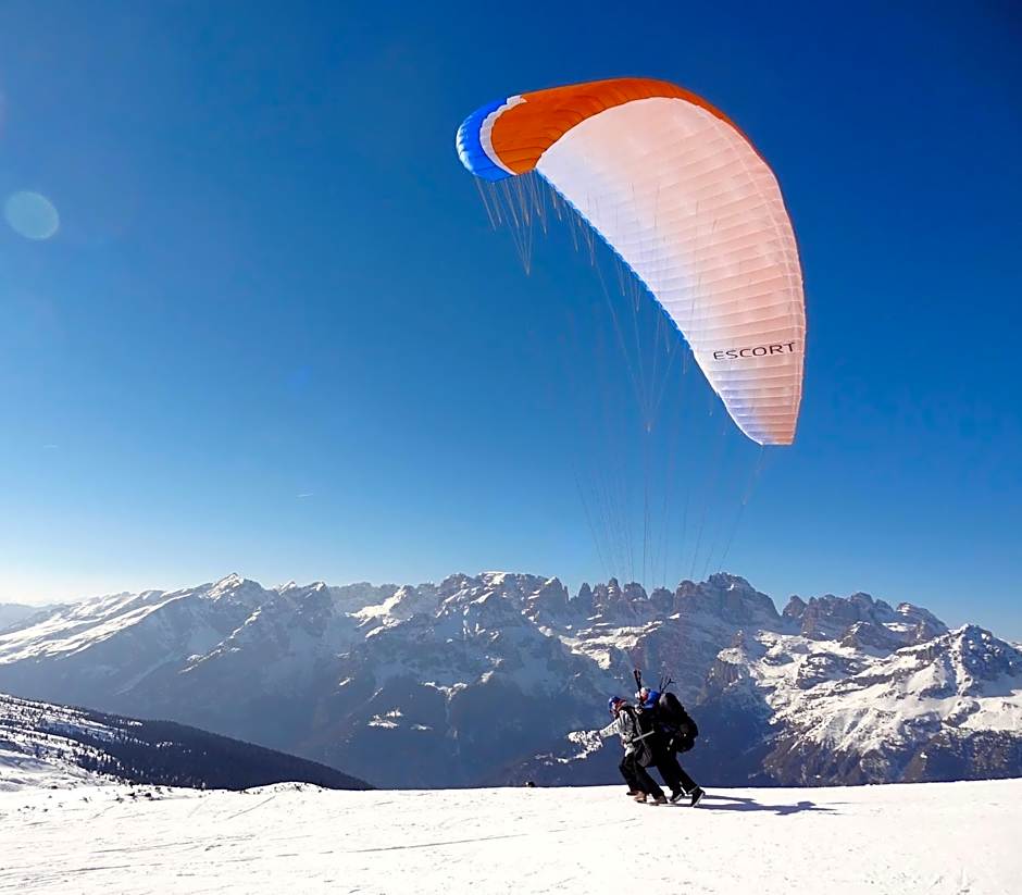 Alledolomiti Boutique Lake Hotel - Adults friendly