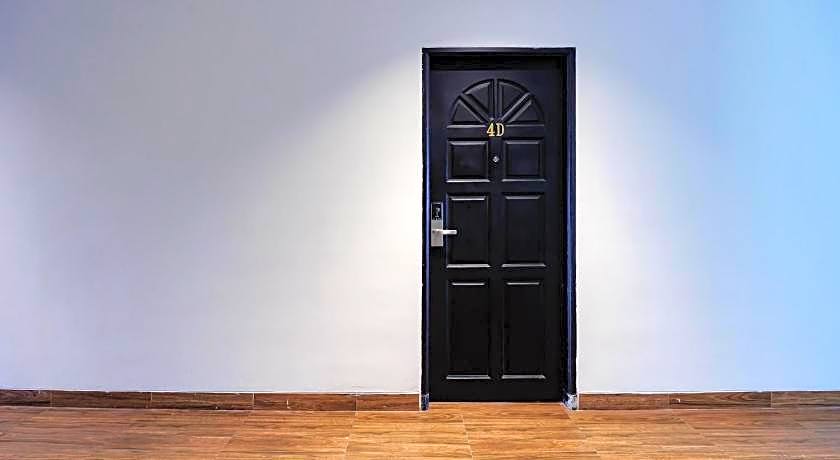 RedDoorz Plus near Ferry Terminal Batam Center