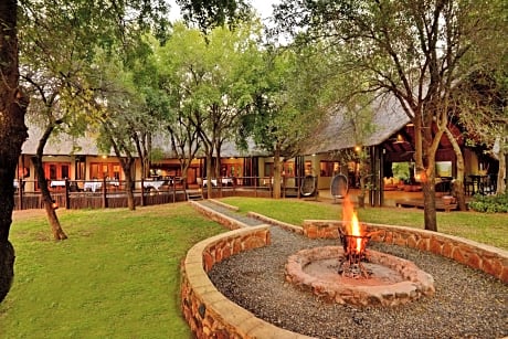 Black Rhino Game Lodge