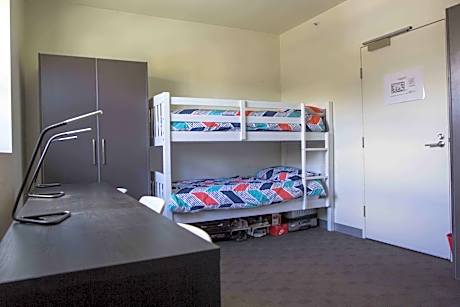 Bed in 4-Bed Female Dormitory Room with Shared Bathroom (Age 18-35 years old only)