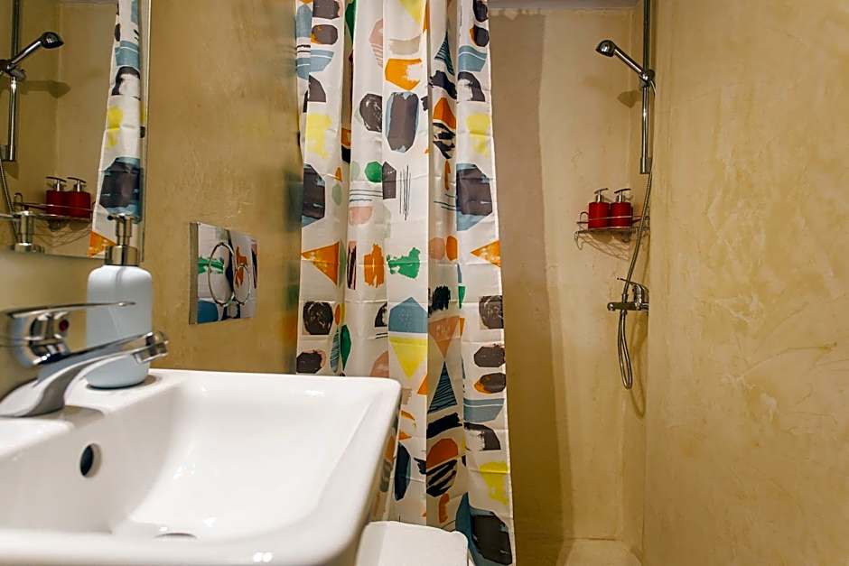 toStay-Unique apartment hotel in Athens center!