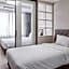 AM Hotel