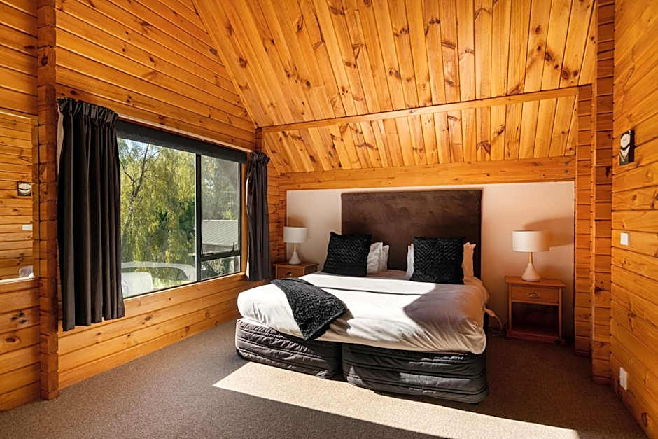 Tongariro Lodge