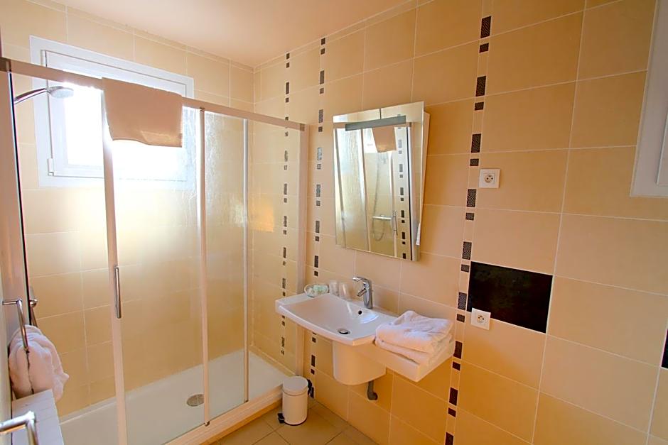 Logis Hotel Restaurant Le Grand Turc