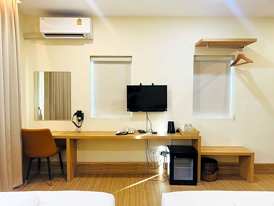 Douangchan Plaza Hotel