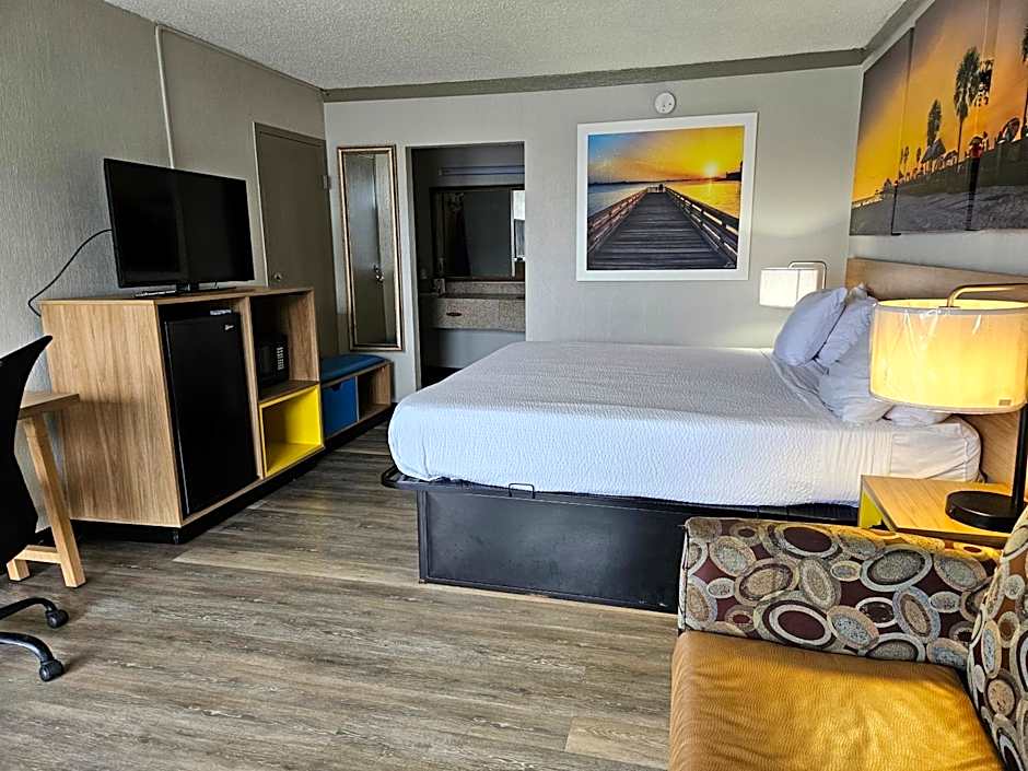 Days Inn by Wyndham Washington