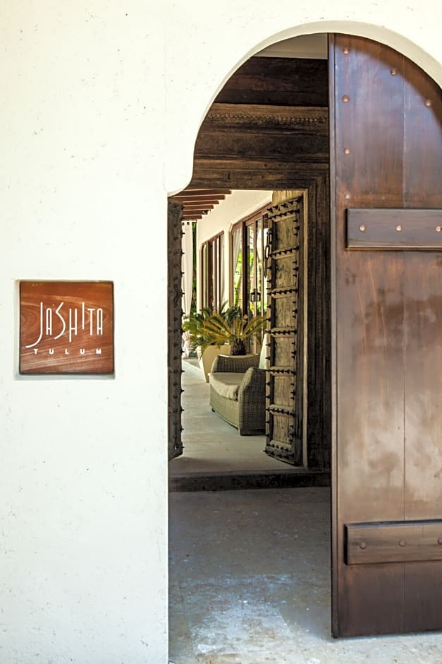 Jashita Hotel