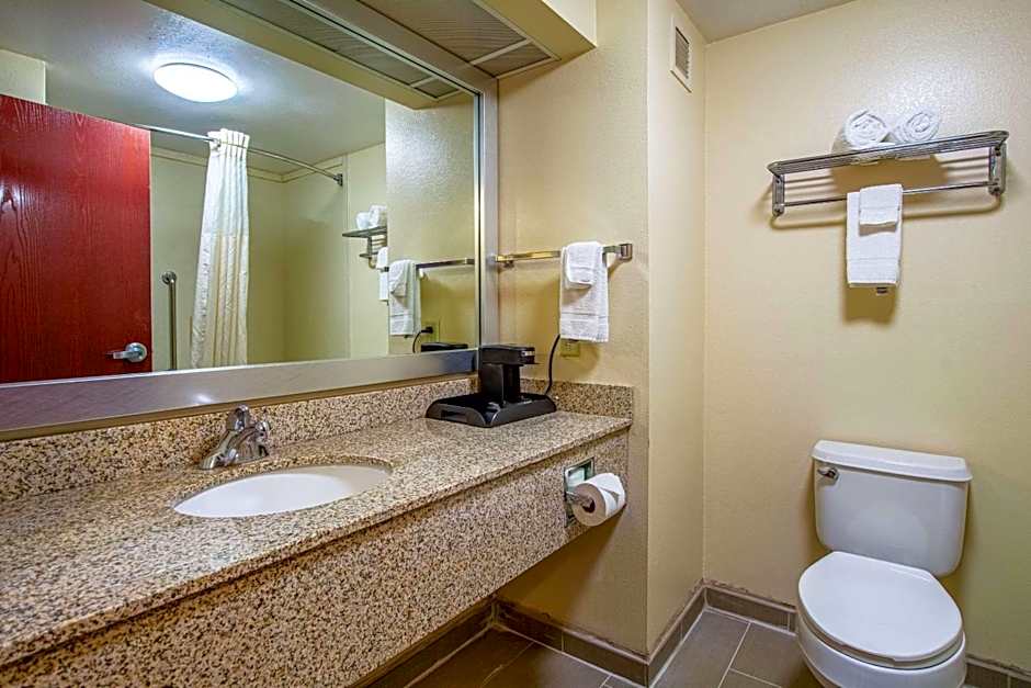 Quality Inn & Suites Sellersburg - Louisville Area