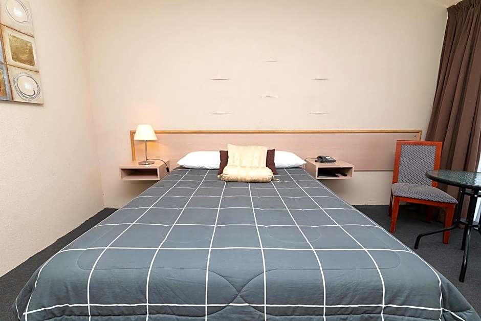 The Prince Mark Motor Inn