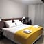 SQUARE HOTEL