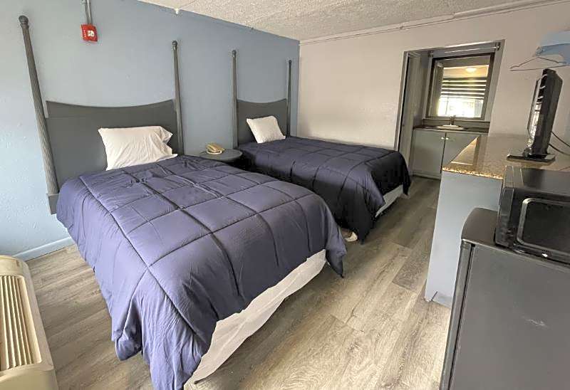 Budgetel Inn & Suites