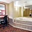 Ramada by Wyndham Niagara Falls/Fallsview