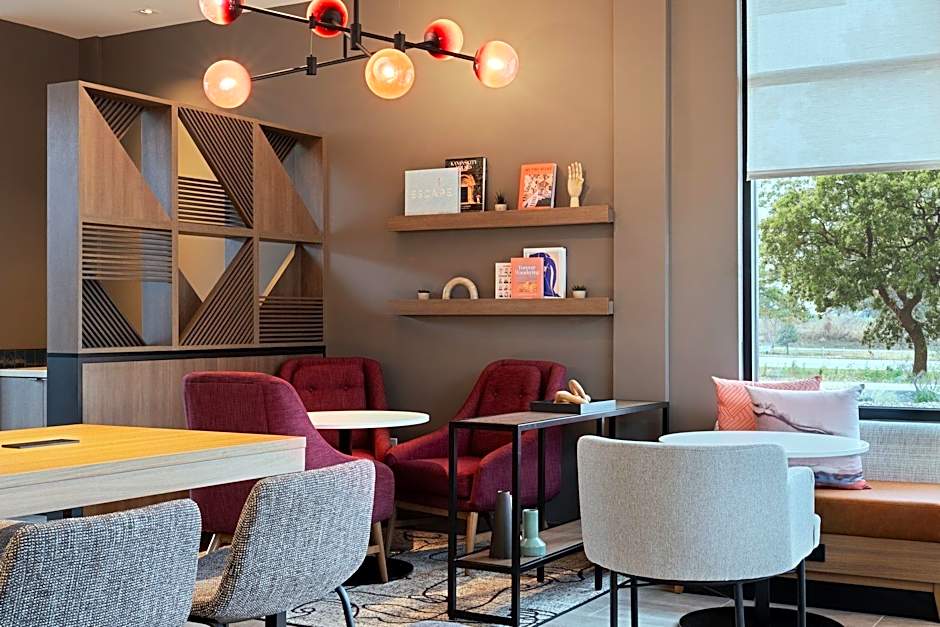 Atwell Suites Kansas City Airport By IHG