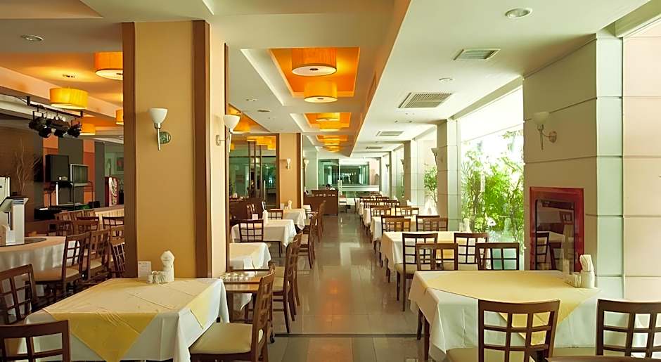 Sing Golden Place Hotel