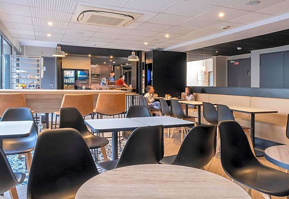 B&B HOTEL La Rochelle Centre Les Minimes