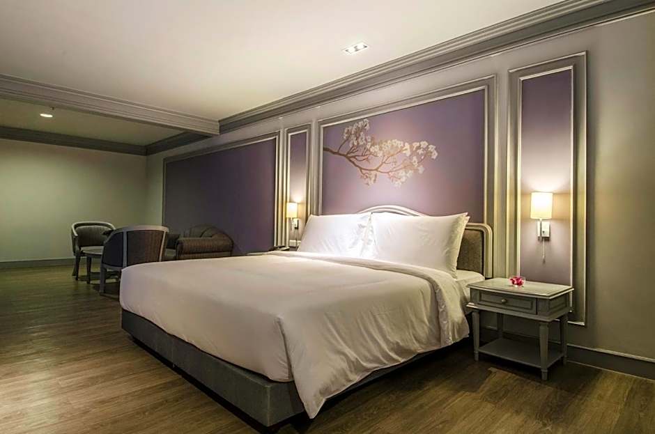 Collection O The Bangkok Cha Cha Suite