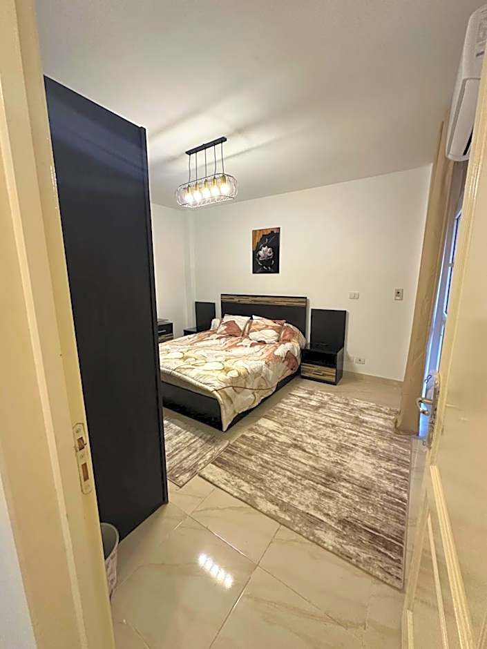 شقه فندقيه مكيفه بالكامل بمدينتي