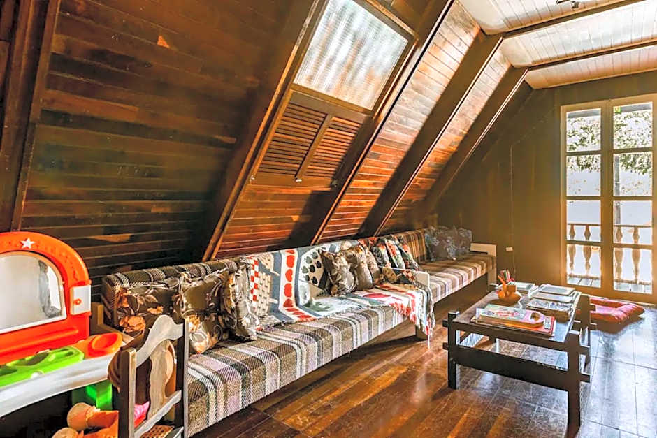 Chalé inteiro completo a 5 min a pé do Capivari - Campos do Jordão