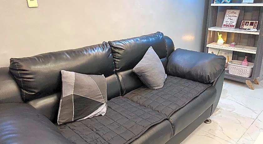 IV¿s Condo w/ Netflix, Wifi & Karaoke