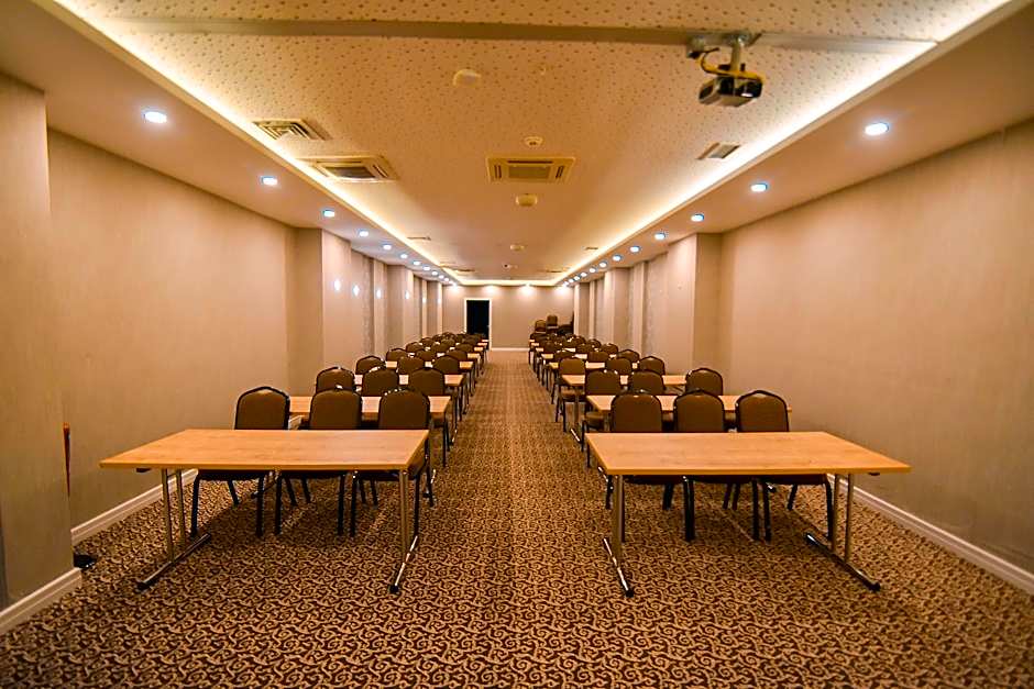 Royal Comfort Hotel