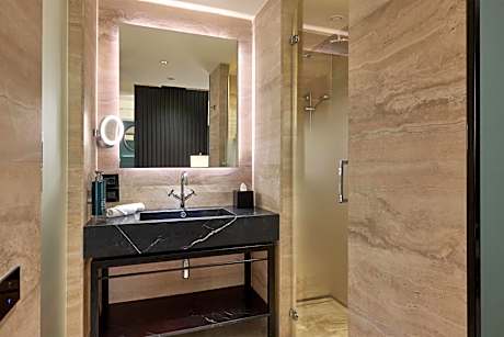 Executive Corner Room with Two Double Beds