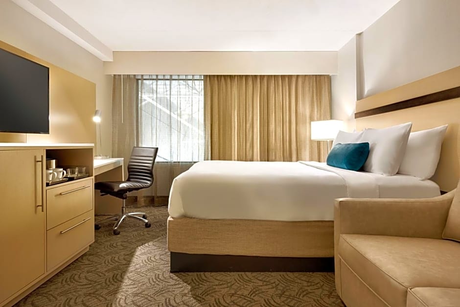 Holiday Inn - Bloomington - Normal, an IHG Hotel