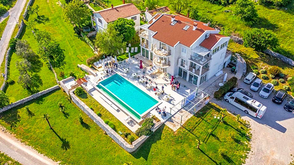 VILLA STEFANIJA small Boutique hotel&restaurant