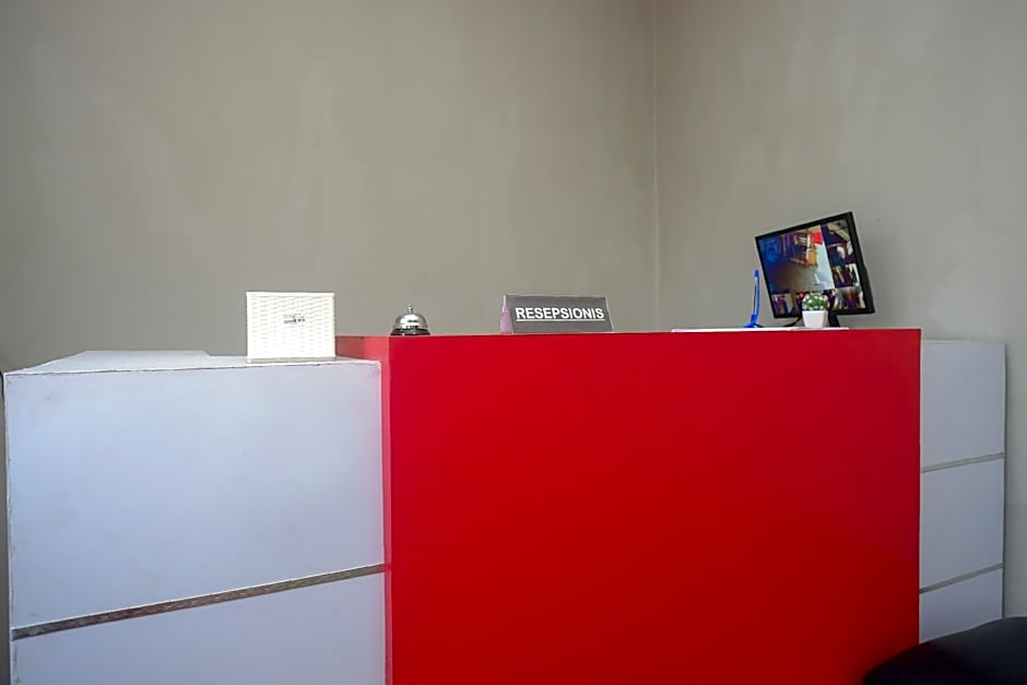 RedDoorz @ Jalan Raya Baturaden 2