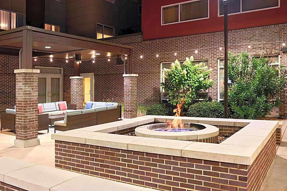 Photo 1 of 41 of Fairfield Inn & Suites by Marriott Charlotte Airport