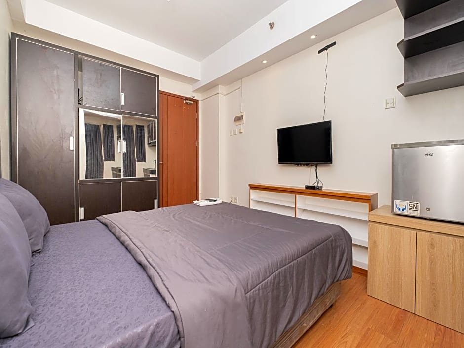 Apartemen Green Lake View Ciputat by Alfa Rooms