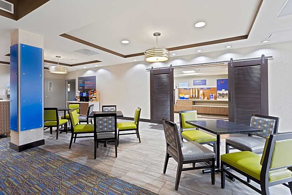 Holiday Inn Express Hotel & Suites Largo-Clearwater By IHG