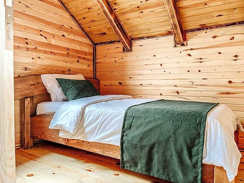 Mavera Suit Bungalow