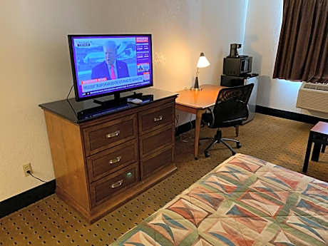 King Room - Non-Smoking