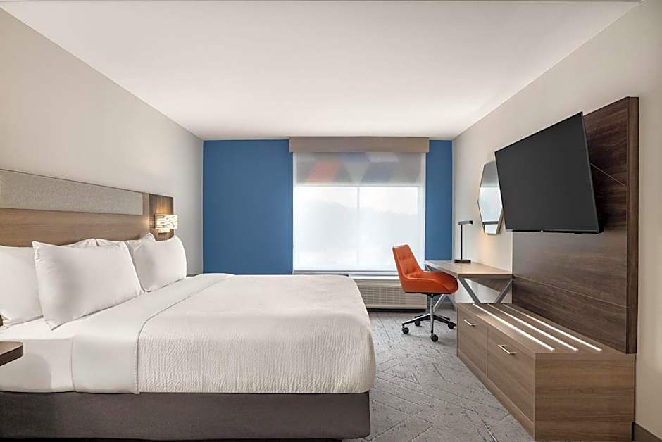 Holiday Inn Express Fayetteville-Fort Bragg