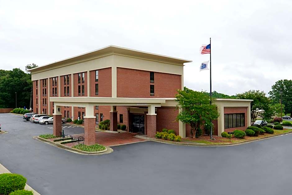 Photo 1 of 30 of Hampton Inn Roxboro