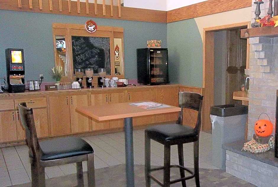 AmericInn by Wyndham Grand Rapids