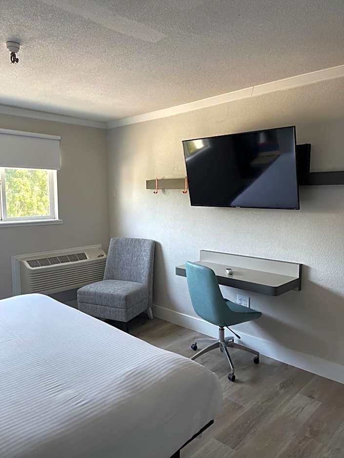 The Midtowner Hotel, SureStay Collection by Best Western