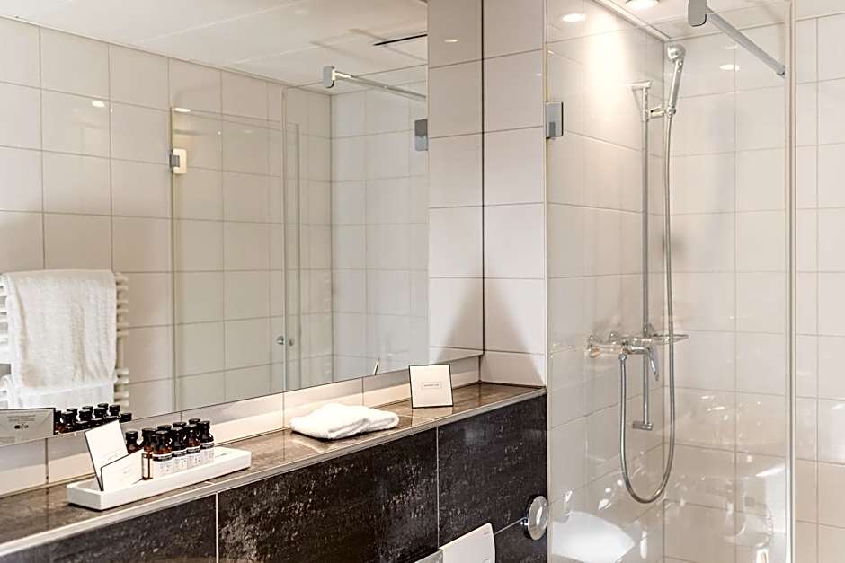 Royal Hotel - Urban Living