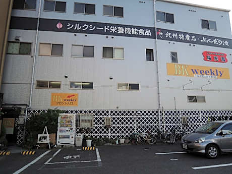 BK Hotel & Weekly