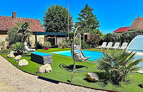 Gîte La Belle Aventure avec piscine et jacuzzi