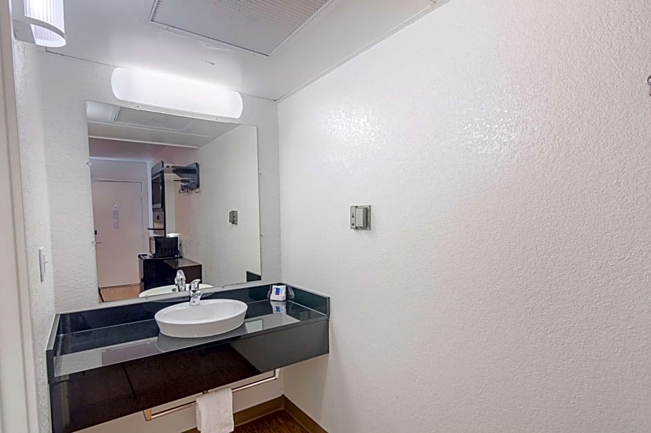 Motel 6-Ardmore, OK