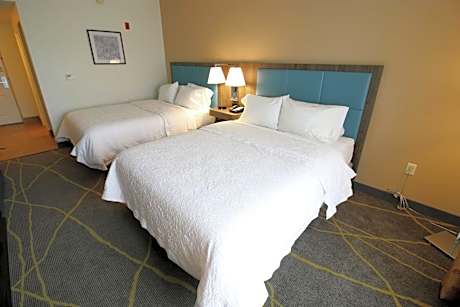 Room with Two Queen Beds - Non-Smoking