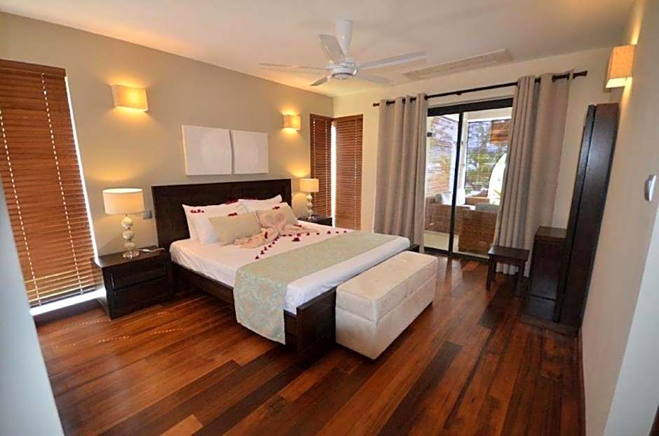 Olana Blue - Beachfront apartment