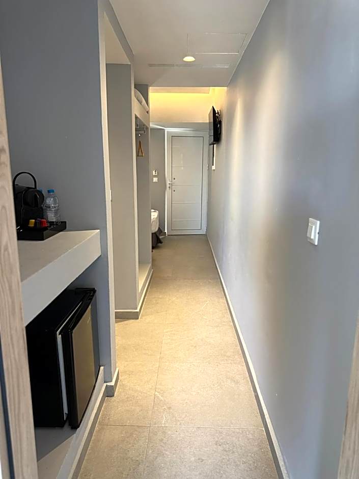 Amaryllis front beach hotel